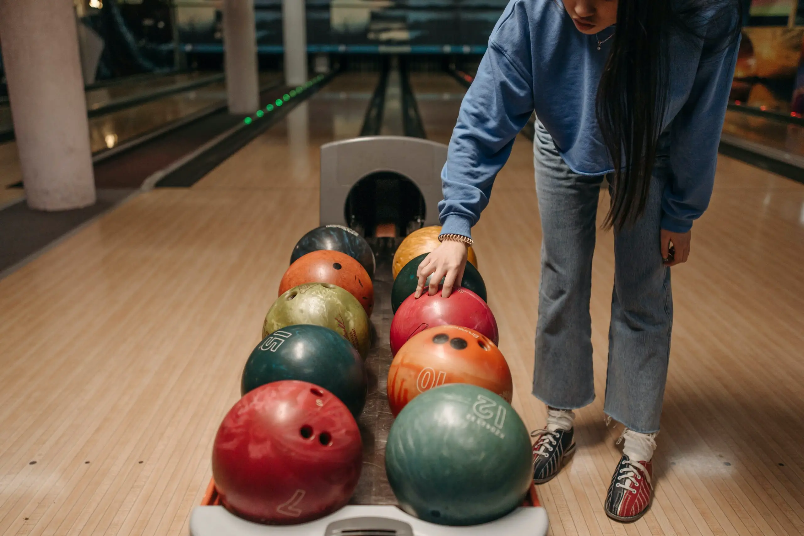 how to build a bowling ball rack